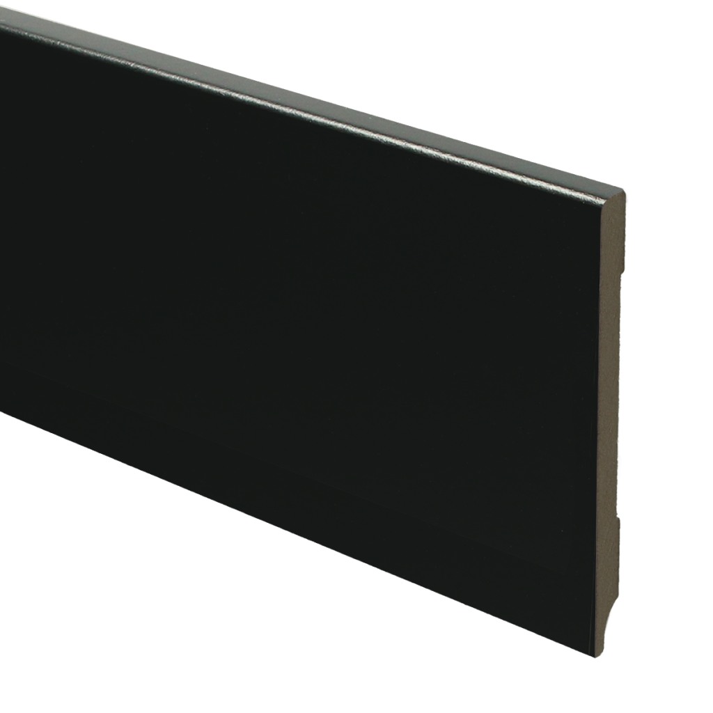 979 MDF Moderne plint 120x9 voorgelakt RAL 9005