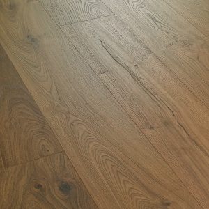 FCPM135200 Modern eiken 4 scaled 1